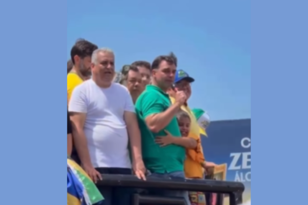 Em São Luís, Flávio Bolsonaro critica ministros do STF e promete indicar cinco nomes para a Corte